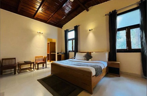 Bhimtal Hotel | Hotel Maya Regency Bhimtal