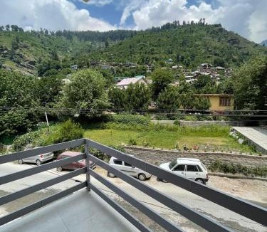 Jagatsukh Hotel | Hotel Midway Inn