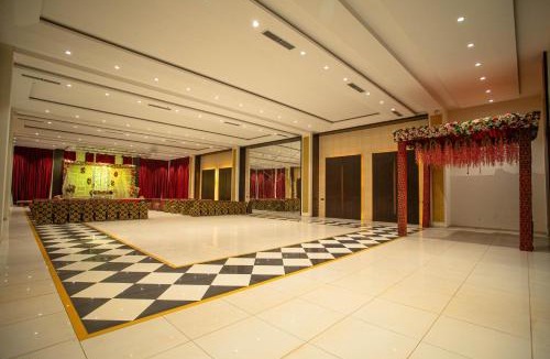 Ujjain Hotel | Hotel Miracle 2KM FROM MAHAKAL TEMPLE