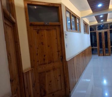 Mohal Hotel | Hotel Moon In