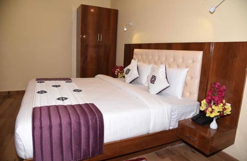 Shimla Hotel | Hotel Moonlake