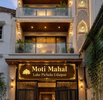 Lake Swaroop Sagar Hotel | Hotel Motimahal Lakeview I Lake Pichola I Best Lake View hotel in Udaipur