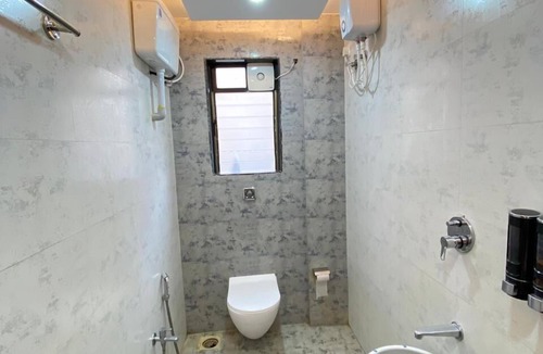 Nagaon Hotel | Hotel Nagavkars Palace
