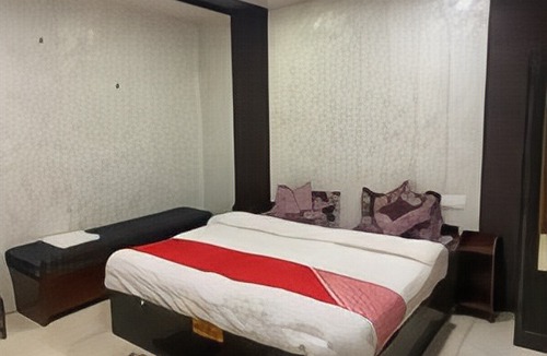 Mallital Hotel | Hotel Neelam Raj
