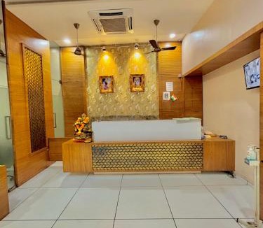 Chembur East Hotel | Hotel Neelkamal