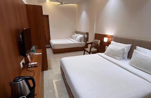 Shirdi Hotel | Hotel Neem Heritage