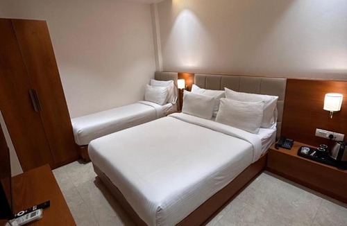 Shirdi Hotel | Hotel Neem Heritage