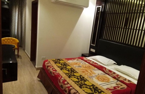 Aligarh Hotel | HOTEL NEW ANAND PALACE