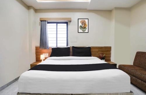 Ahmedabad Hotel | Hotel New Balaji