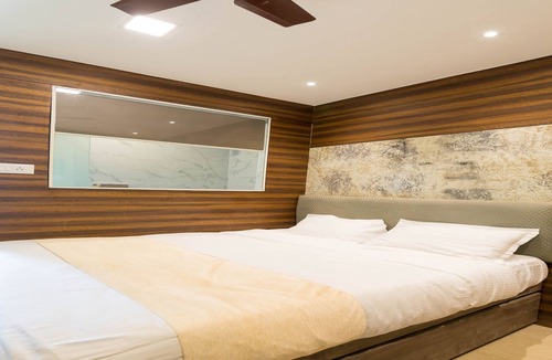 J B Nagar Hotel | Hotel New Sky Palace Residency - Near International Airport