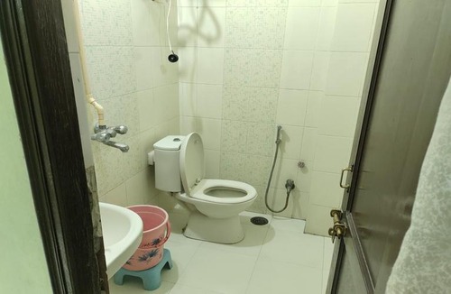 Kanpur Hotel | Hotel Nirmal Palace