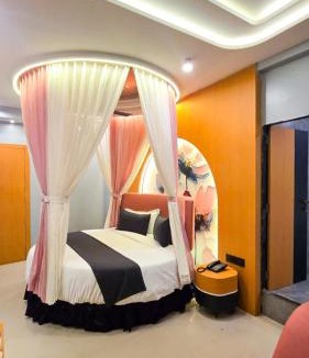 Surat Hotel | Hotel Nova Stays