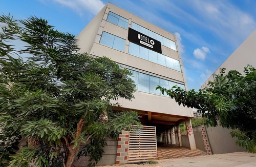 Vijayawada House | Hotel O Benz Circle Vijayawada