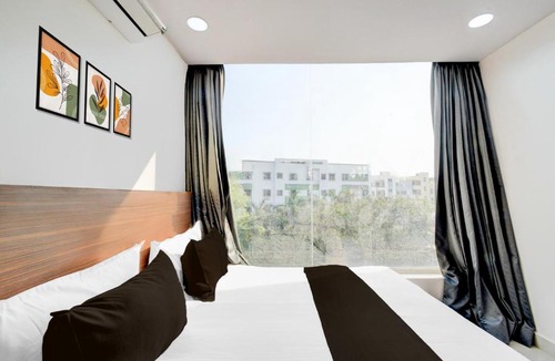 Hyderabad Hotel | Hotel O BTS-ALPHA