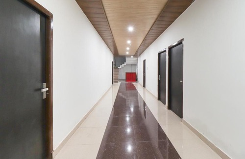 Meerut Hotel | Hotel O CLUB9