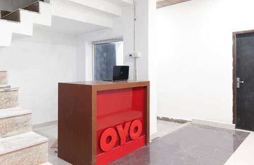 Meerut Hotel | Hotel O CLUB9