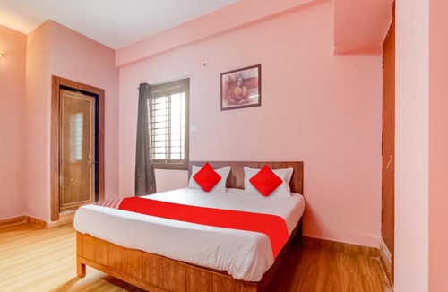 Bhopal Hotel | Hotel O Crown Square