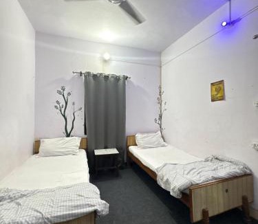 Rishikesh House | HOTEL O DEV RAJ Homestay