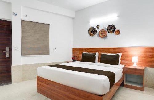 Sector 49 Hotel | Hotel O Golf Inn Rooms