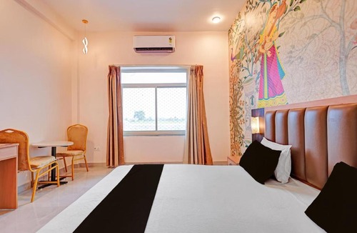 Jhansi Hotel | Hotel O Gomti Garden And Resort