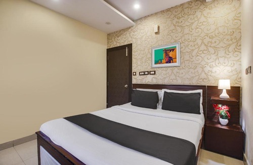 Hyderabad Hotel | Hotel O Grand Sandarshini Inn Near MGBS Bus station