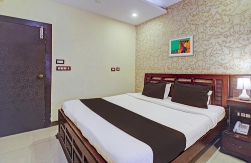 Hyderabad Hotel | Hotel O Grand Sandarshini Inn Near MGBS Bus station