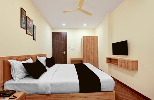 Rau Hotel | Hotel O Grand Shivay