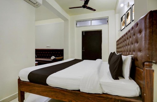 Kankarbagh Hotel | Hotel O Hanuman Nagar Kankarbagh Formerly Home Town