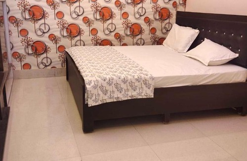 Faizabad House | Hotel O Home Shree Narayana Homestay