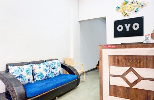 Pune Hotel | Hotel O Jaihind Building