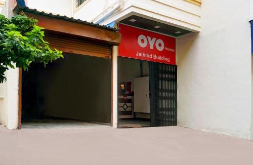 Pune Hotel | Hotel O Jaihind Building