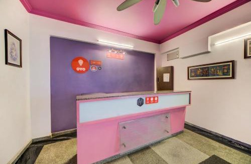 Kukatpalli Hotel | Hotel O JNTU college Near LULU mall, KPHB Colony.