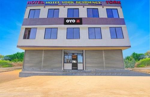 Bhopal Hotel | Hotel O Laxmi Hotel And Restaurant