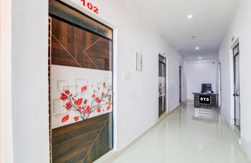 Malihabad Hotel | Hotel O Luxury Palace