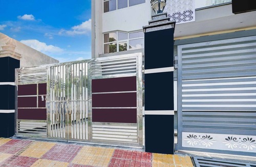 Greater Noida House | Hotel O Pari Chowk Metro Station