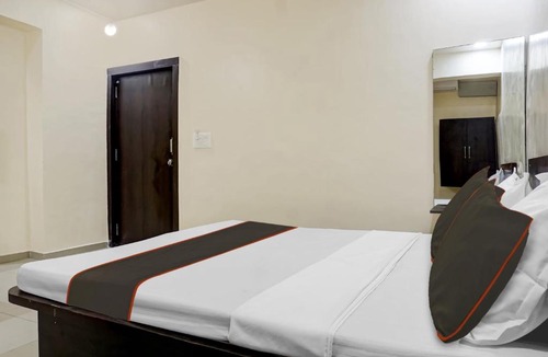 Bhosari Hotel | Hotel O Parinda Lodging