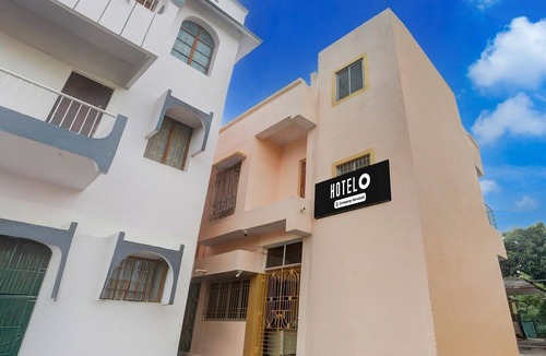 Patna House | Hotel O Patliputra Golambar