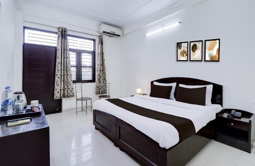 Dehradun Hotel | Hotel O Shimla Bypass Road ISBT Dehradun Formerly Benison Guest House