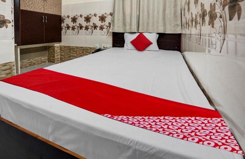 Vijayawada Hotel | Hotel O Sri Mahalakshmi Lodge