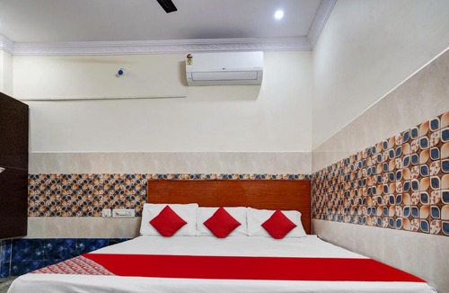 Vijayawada Hotel | Hotel O Sri Mahalakshmi Lodge