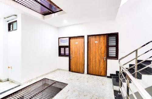 Udyog Vihar Hotel | Hotel O STAY 97 RESIDENCY