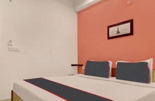 Vemulawada Hotel | Hotel O Temple Road Vemulavada