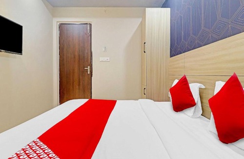 Kondapur Hotel | Hotel O The Botanica Grand