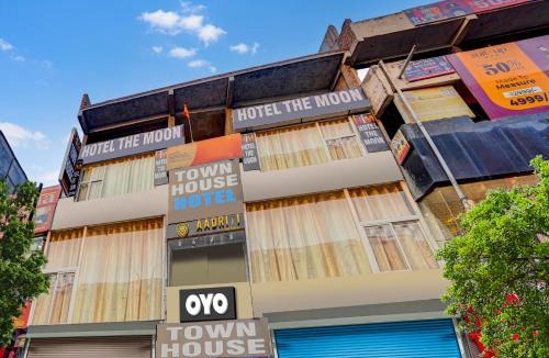 Sector 27 Hotel | Hotel O The Moon
