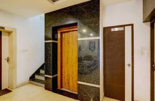 Thrissur Hotel | Hotel O Thrissur Railway Junction Formerly Aysha Arcade