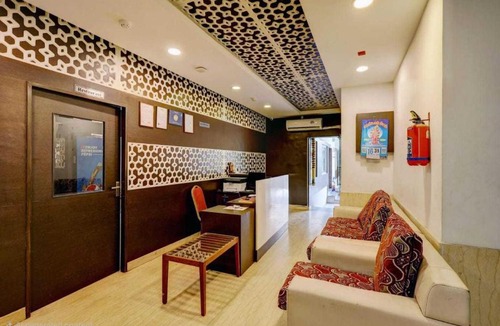 Thrissur Hotel | Hotel O Thrissur Railway Junction Formerly Aysha Arcade