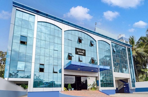 Uttukuli House | Hotel O Tiruppur Near Railway station