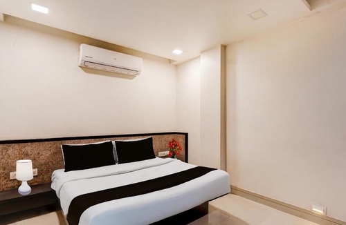 Ahmedabad Hotel | Hotel O Vatva Railway Station Formerly Anmol Palace