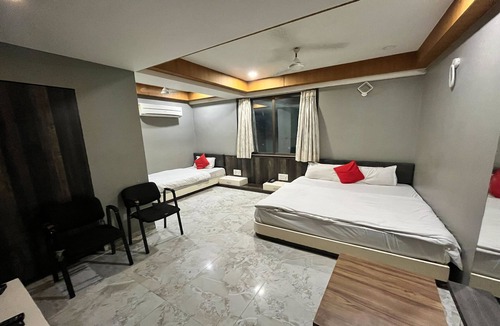 Ahmedabad Hotel | Hotel Om Balaji