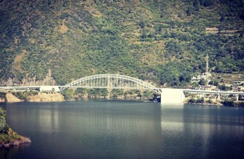 Dunda Hotel | Hotel Omkaar & Restaurant Chinyalisaur